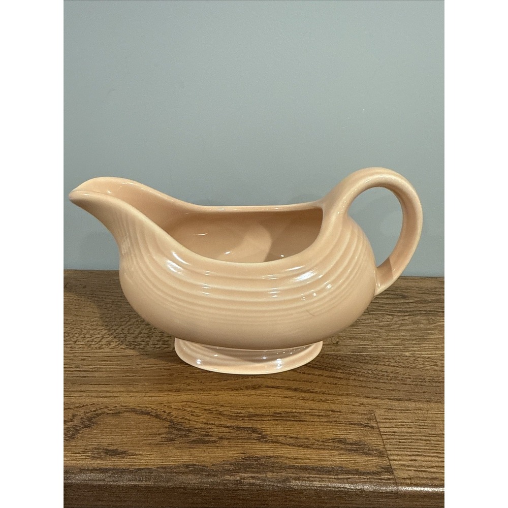 Vintage Fiesta Rose Apricot Peach Gravy Boat Homer‎ Laughlin Company Fiestaware